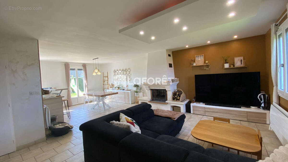 Maison à QUINCAMPOIX