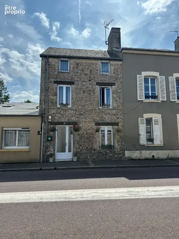 Photo Maison à Periers au prix de 118 000€