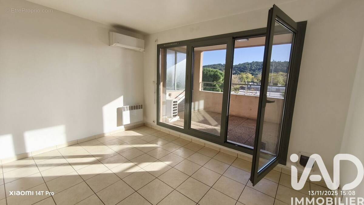 Photo 1 - Appartement à OLLIOULES