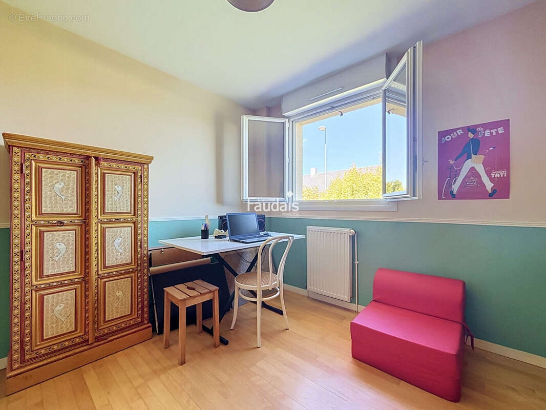 Maison 102 m² à Saint-Lo  - photo 8