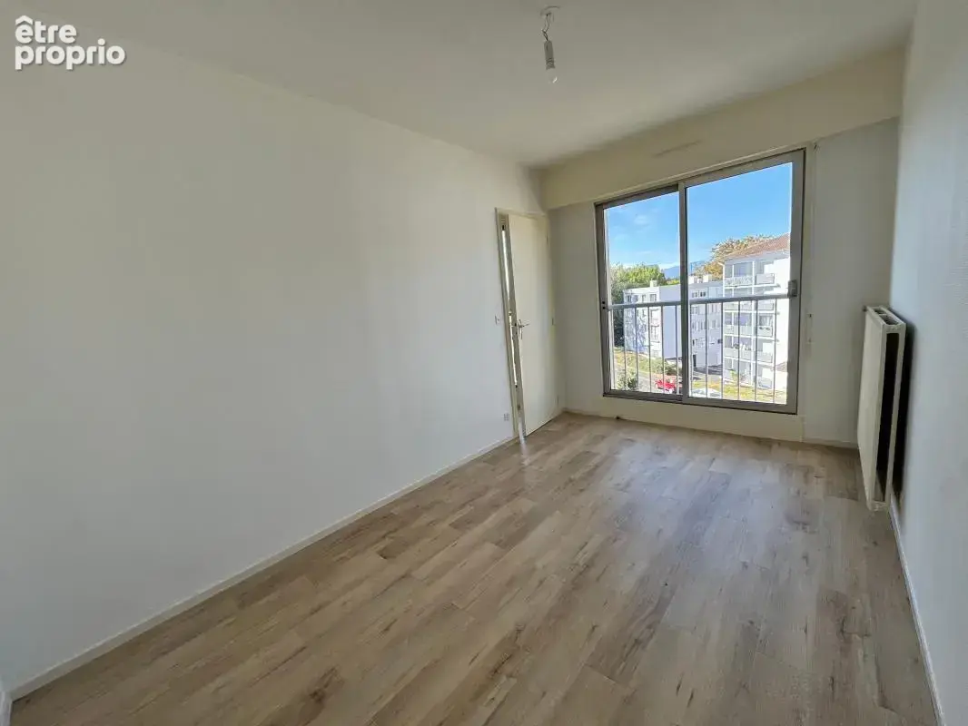 Appartement À Vendre - photo 4