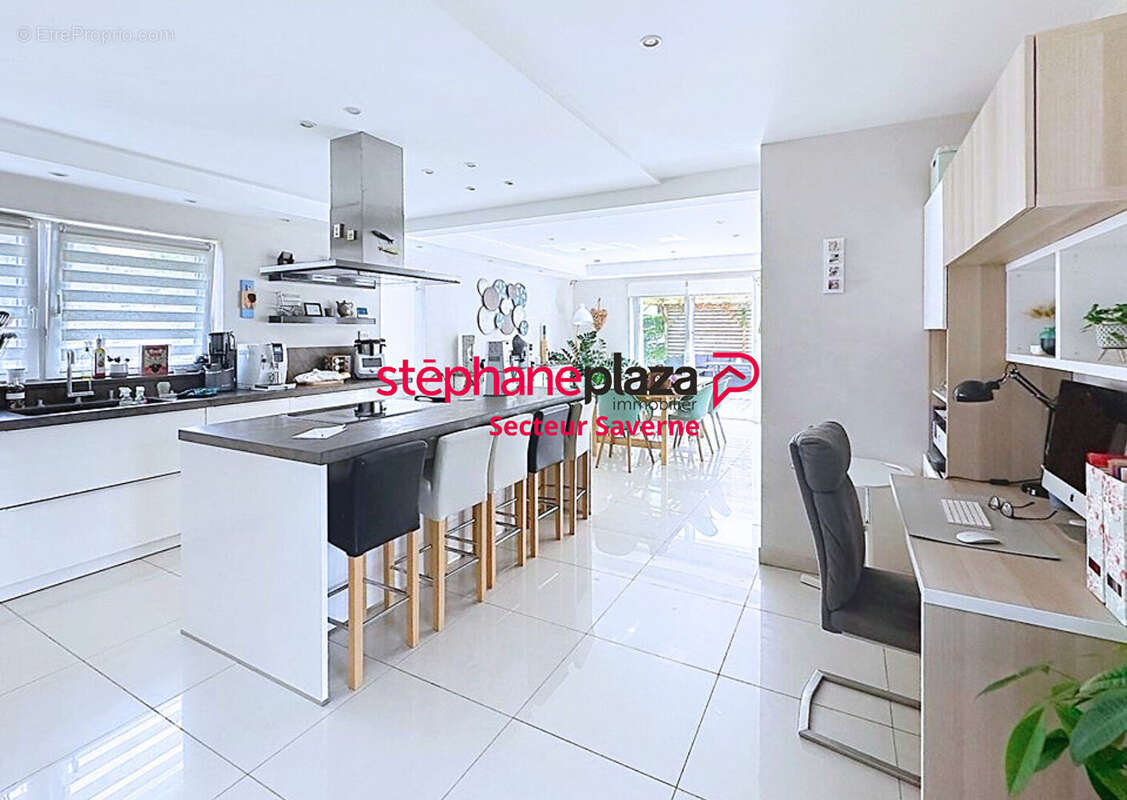 Maison contemporaine de 172 m² habitables - DPE A/A - photo 2