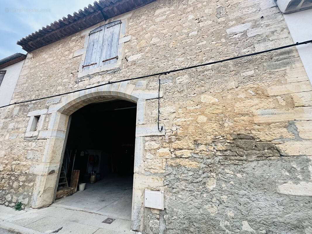Autre à NARBONNE