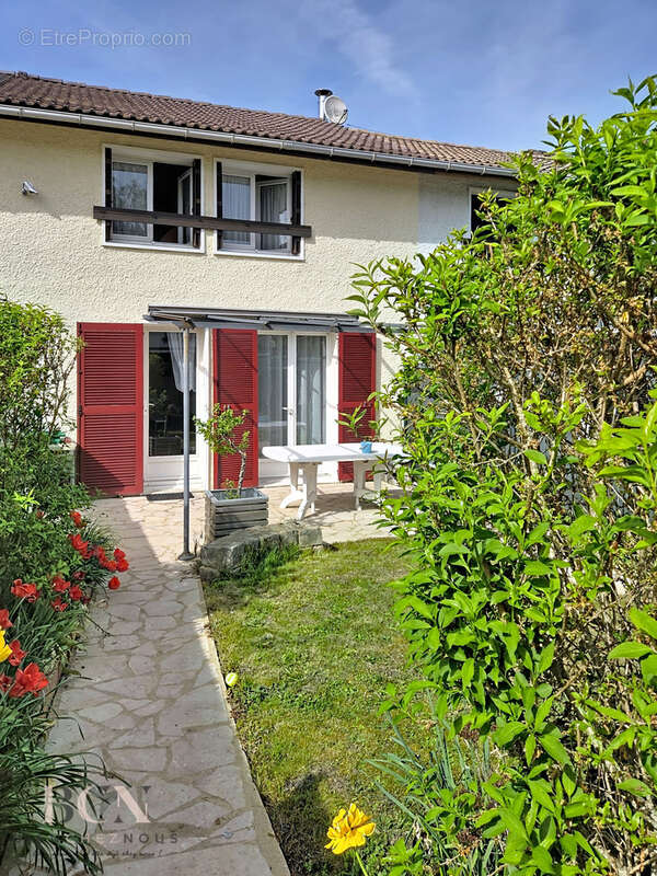 Maison à BOUFFEMONT