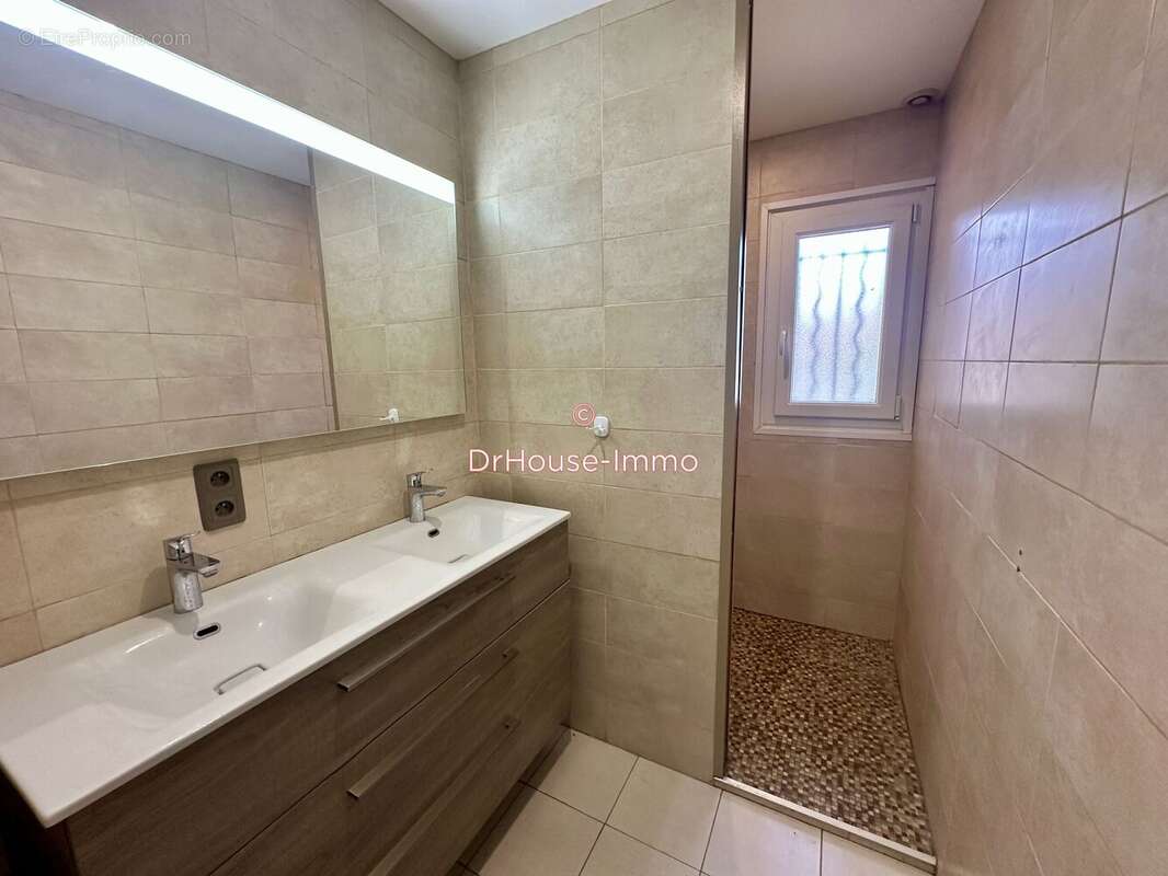 Maison à MONTVENDRE