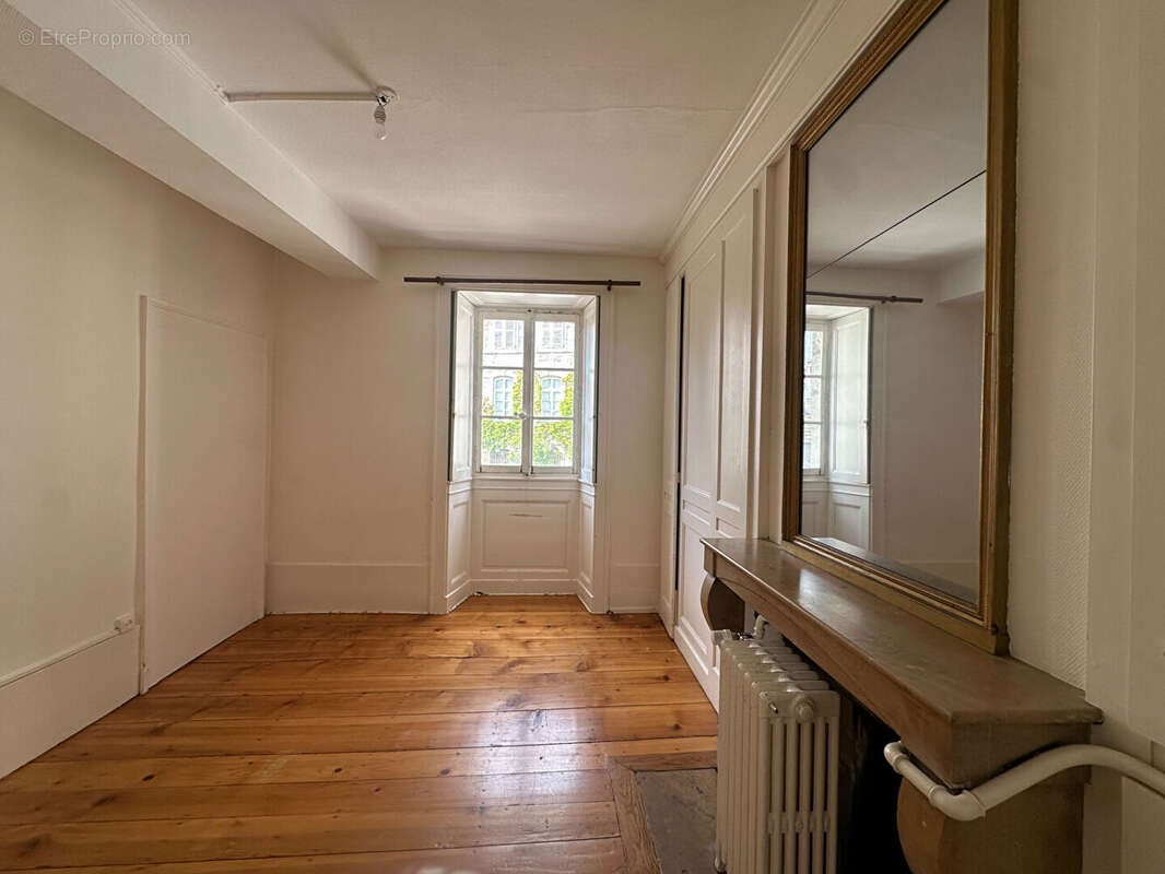 Appartement 5 pièces à vendre à Besançon - Rare sur le marché - photo 6