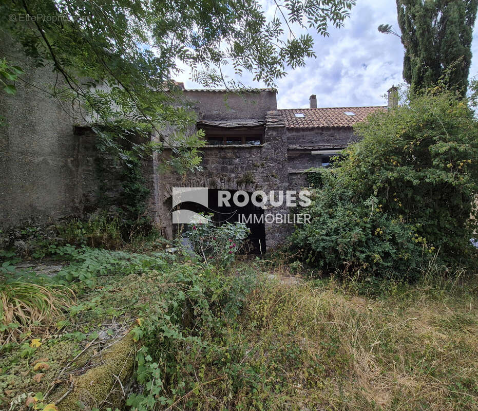 A VENDRE, 15 minutes LE CAYLAR, sur le plateau du Larzac, maison de caractére à rénover avec dépendance et jar - photo 12