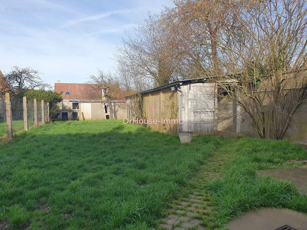 Maison à ANGERVILLE-LA-CAMPAGNE