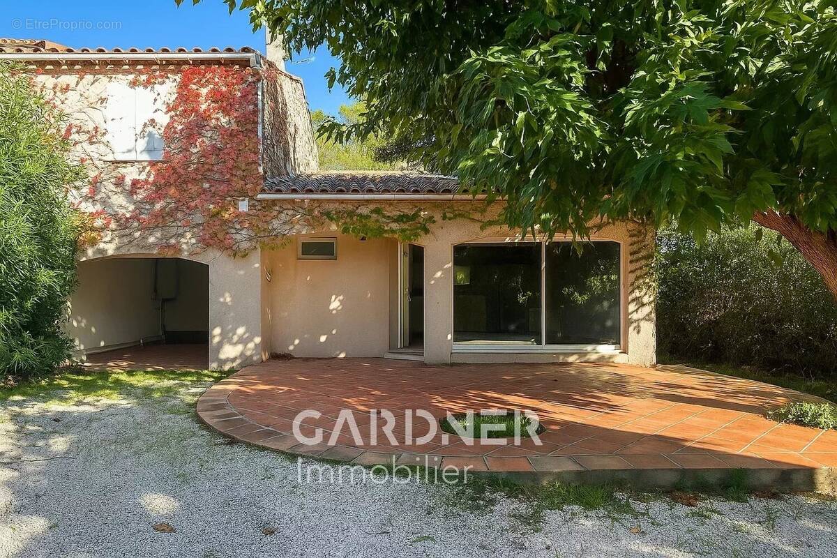 Maison à MARSEILLE-12E