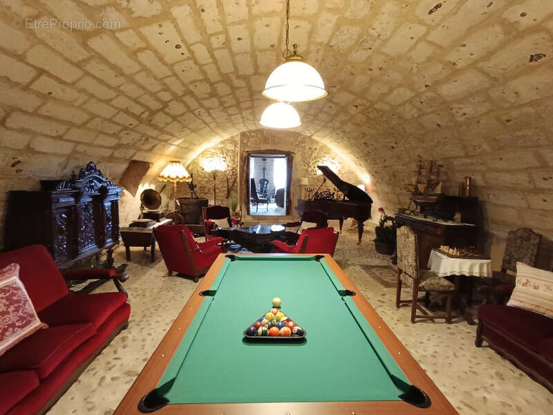 Château d'exception - Élégance Historique & Parc Majestueux - photo 8