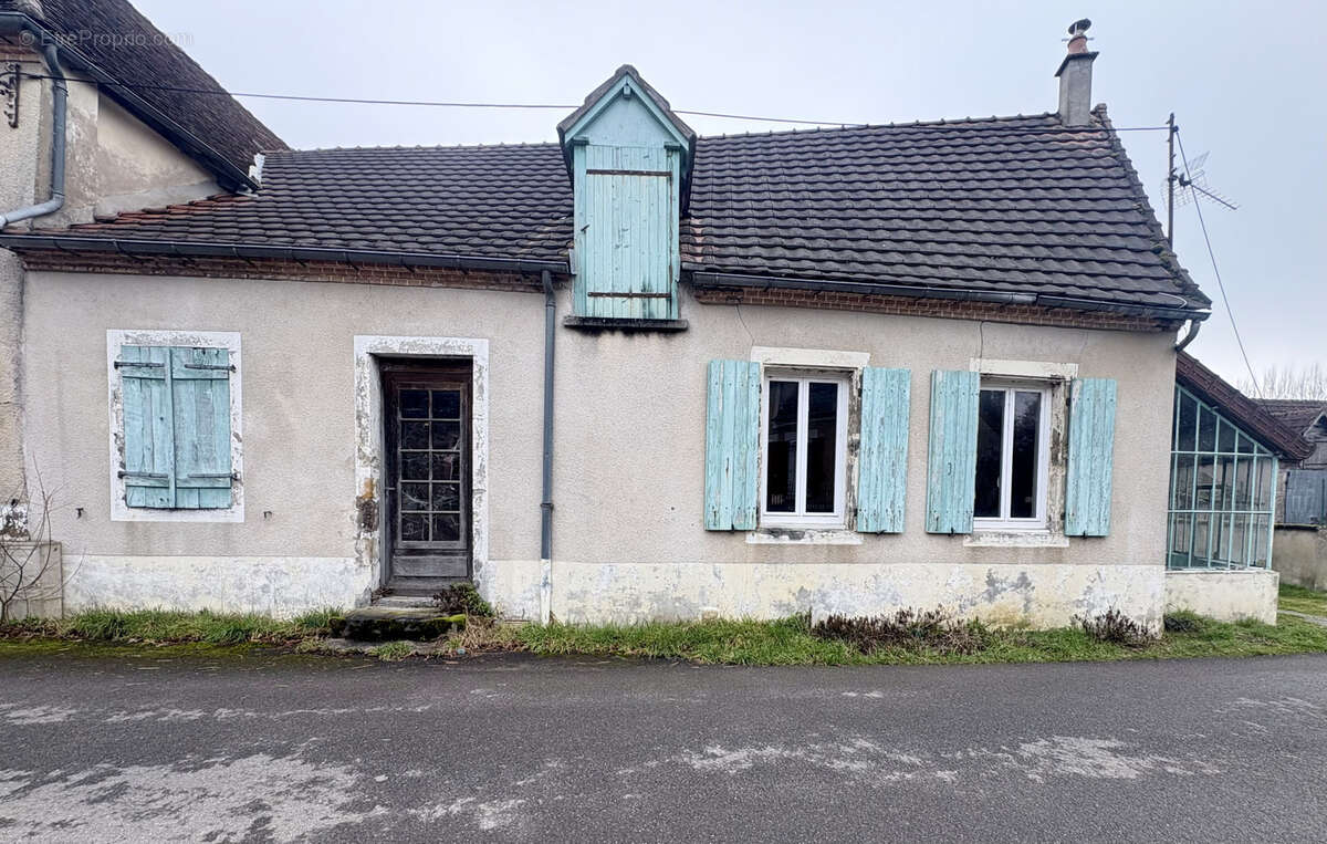 Maison à LA NOCLE-MAULAIX
