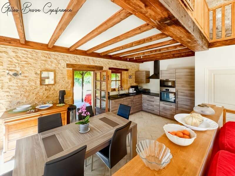 Maison à MAUZAC-ET-GRAND-CASTANG