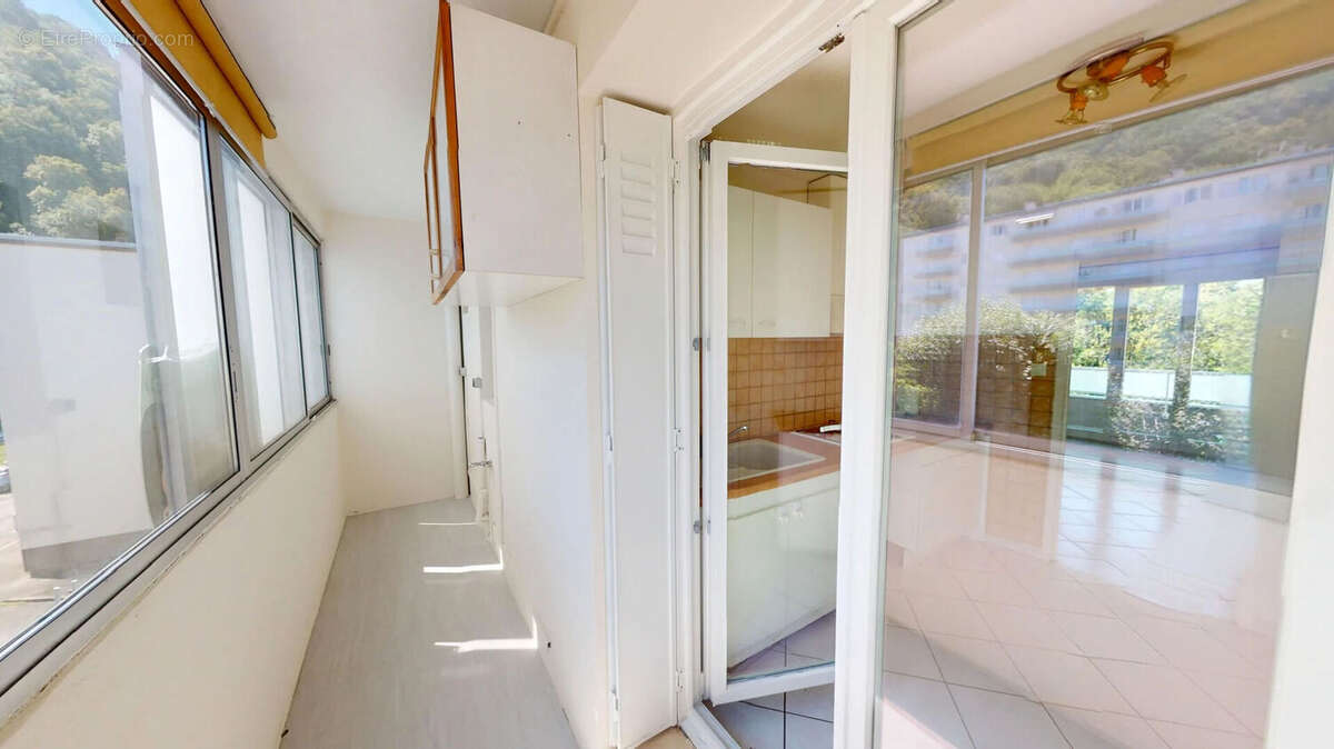 Appartement à DOMENE