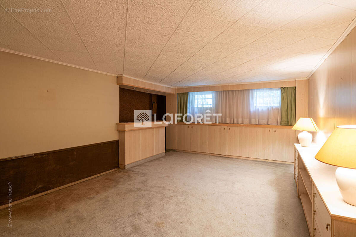 Maison à LA CELLE-SAINT-CLOUD