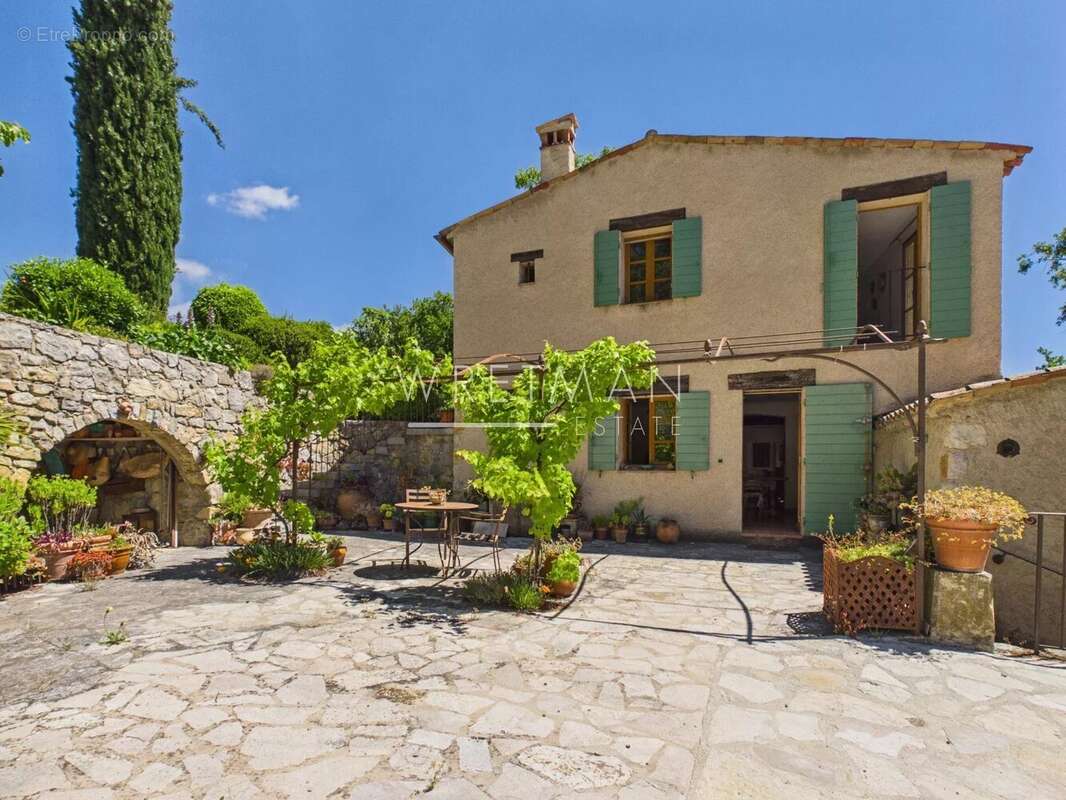 Maison à FAYENCE