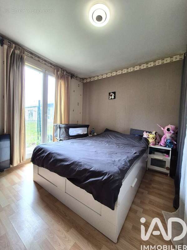 Photo 4 - Appartement à JUILLY