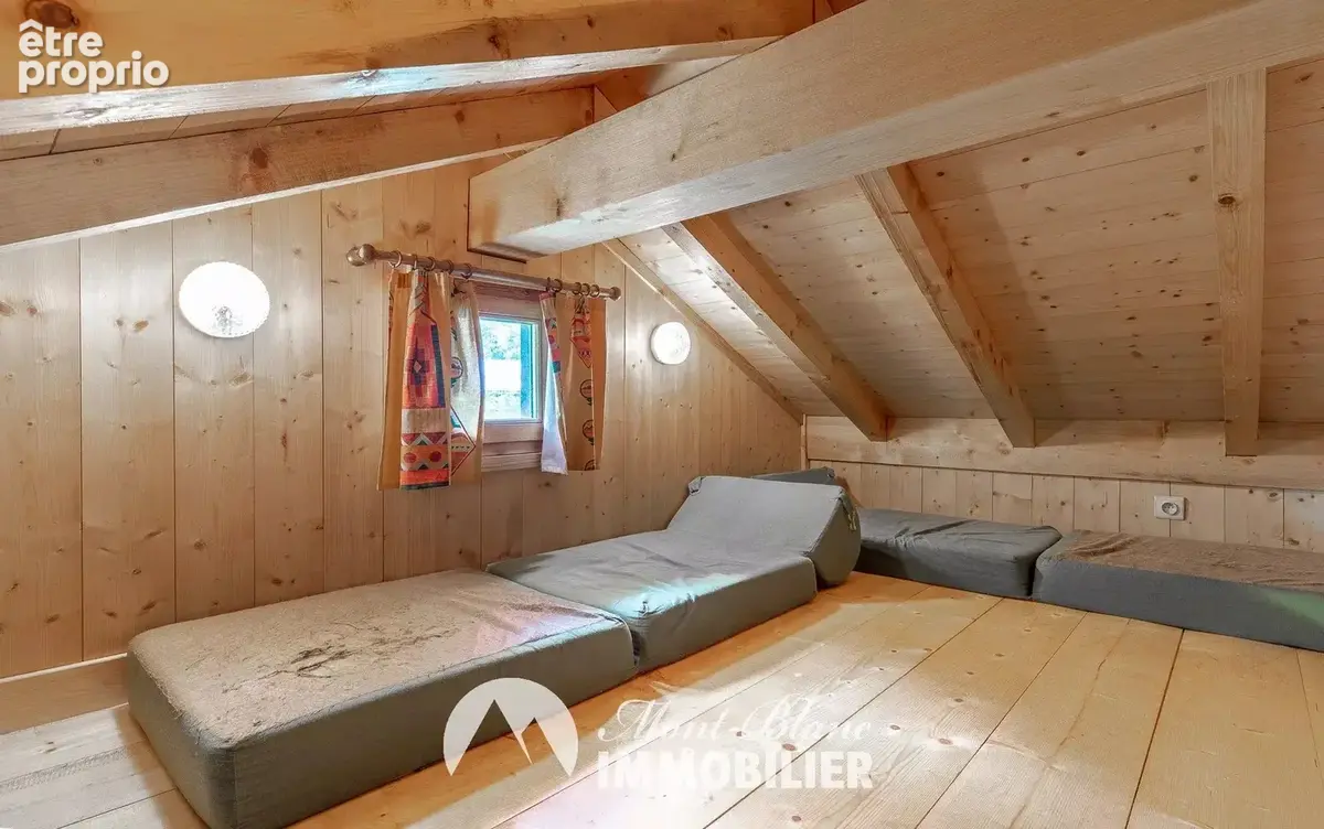 Les houches – chalet avec vue dégagée et fort potentiel - photo 24