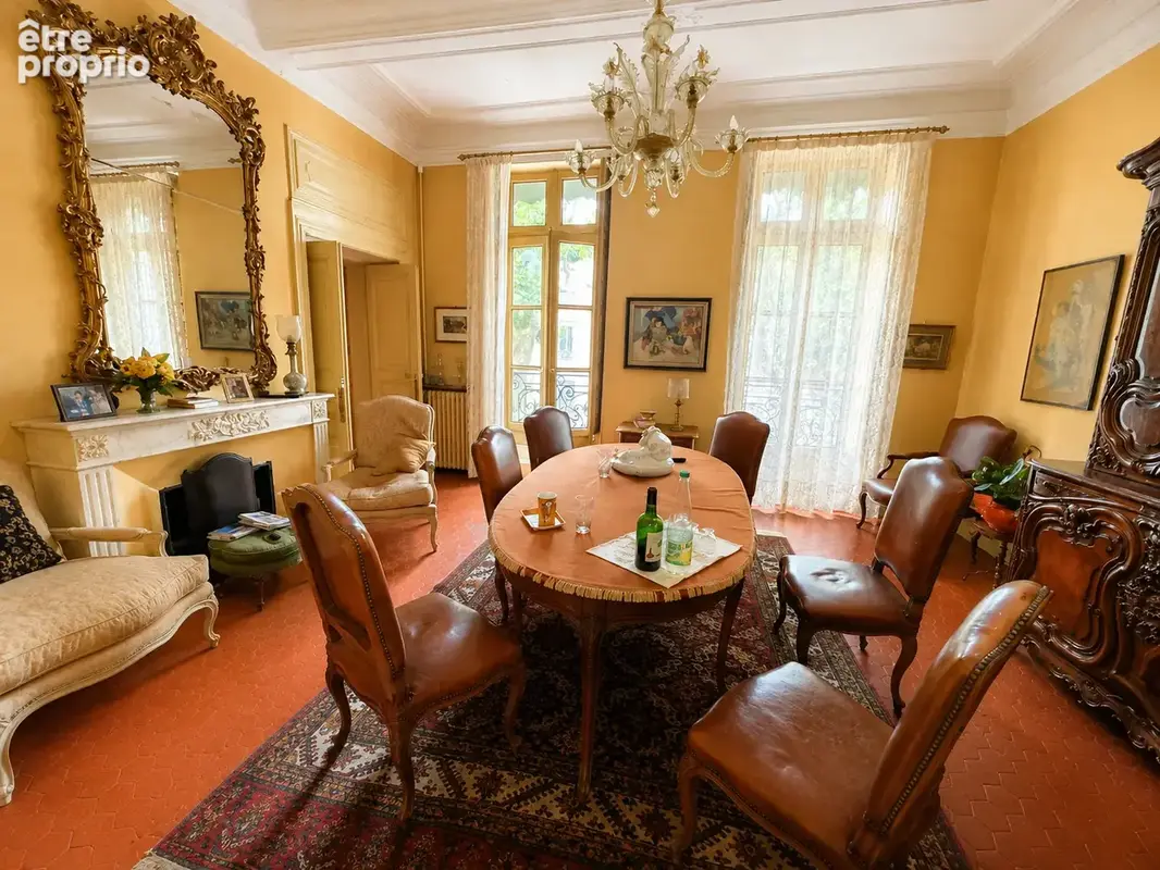 Appartement bourgeois de 172 m2   Quartier Carnot, Nîmes - photo 1