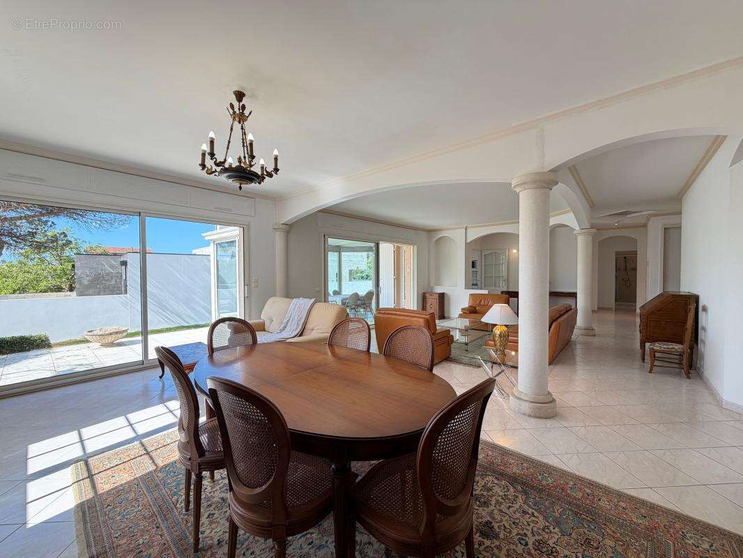 Superbe MAISON au calme, à 450 m Plage et Commerces du Centre Ville - photo 11