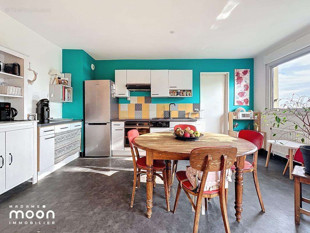 Appartement à OULLINS