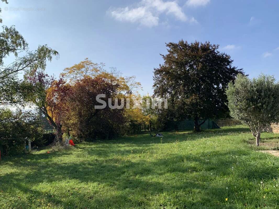 Maison à CHARNAY-LES-MACON