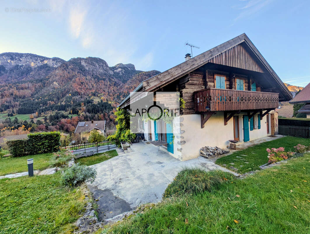 Maison à BONNEVILLE