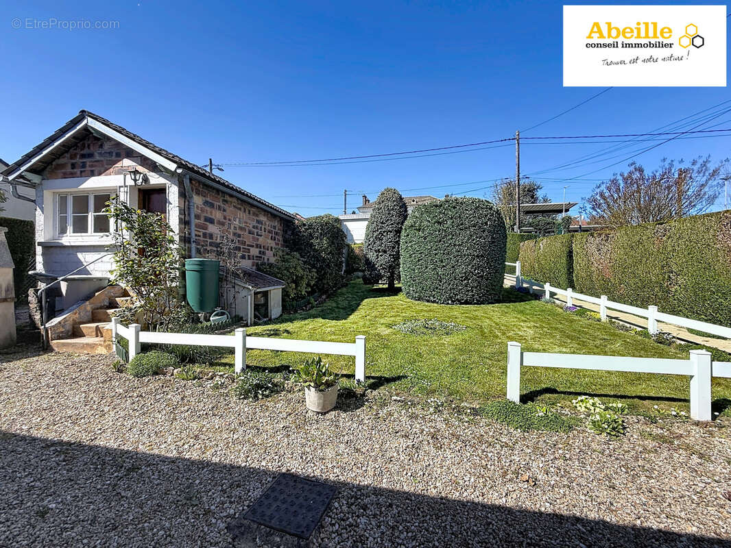 Maison à SAINT-CHERON