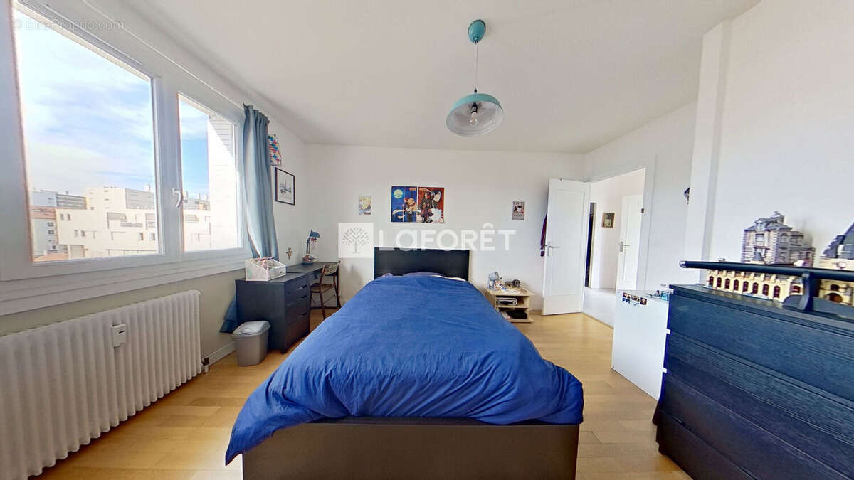 Appartement à LYON-8E