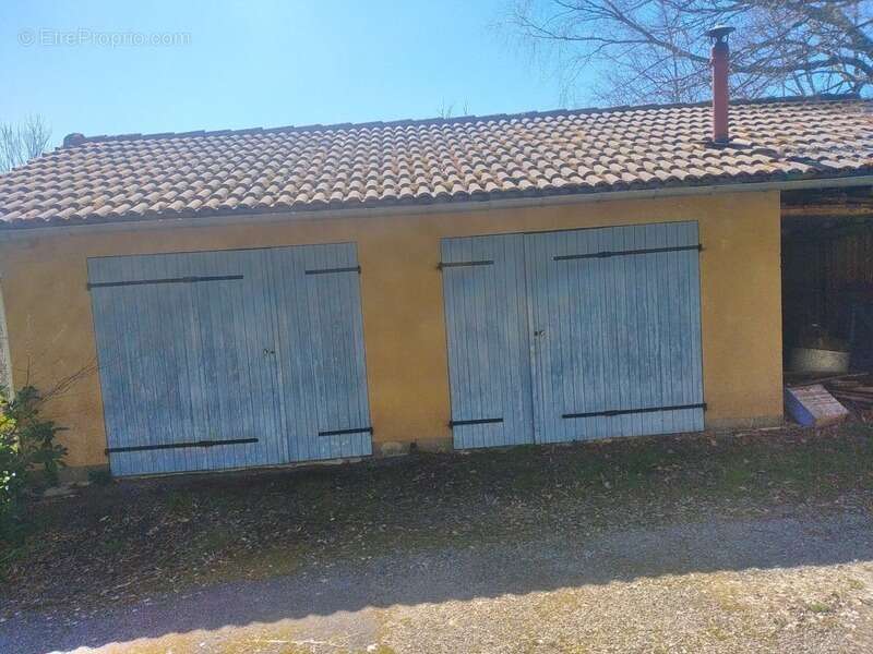 Maison à VOLLORE-VILLE