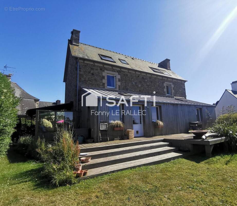 Photo 1 - Maison à PLOUGRESCANT