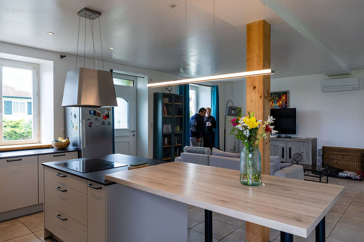 Maison 117 m² à Saint-Palais  - photo 3