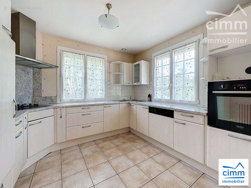 Maison à NOYAL-CHATILLON-SUR-SEICHE