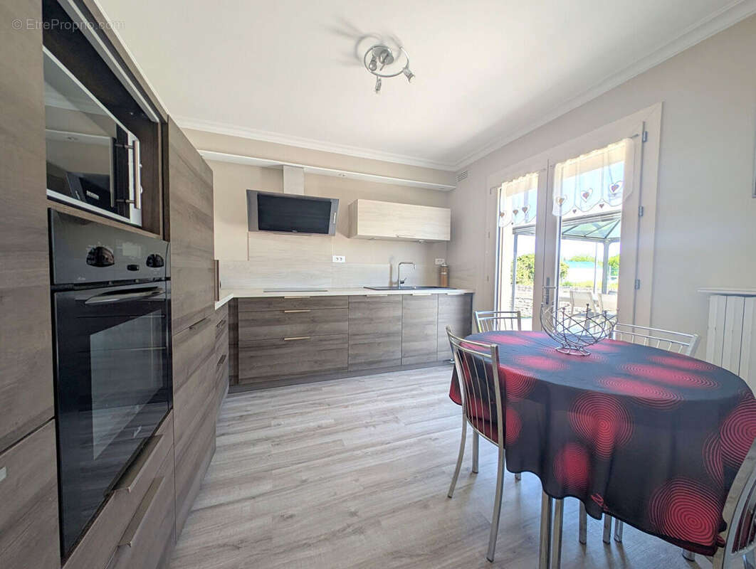 Maison à DOUE-LA-FONTAINE