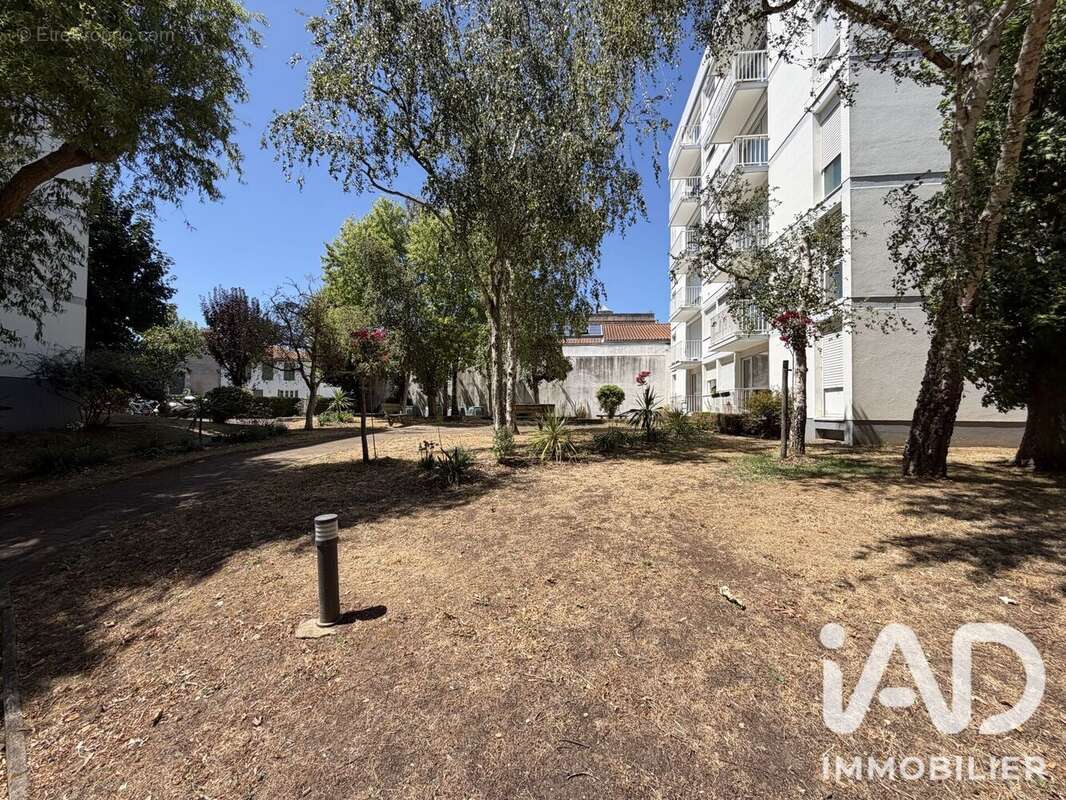 Appartement 73 m² à La Rochelle  - photo 5