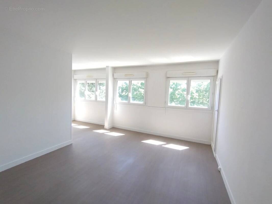 Appartement à AUBERGENVILLE