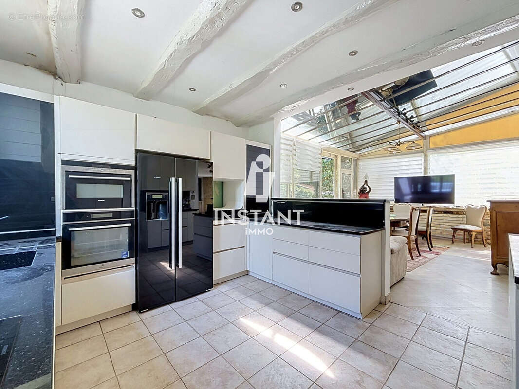 Maison 250 m² à Nogent-Sur-Marne  - photo 9