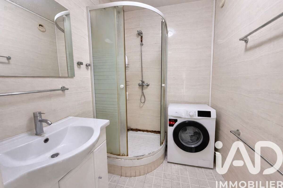 Photo 8 - Appartement à PARIS-18E