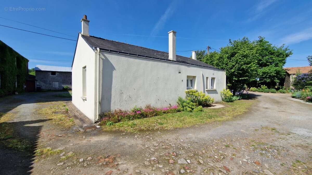 Maison à LE LOROUX-BOTTEREAU