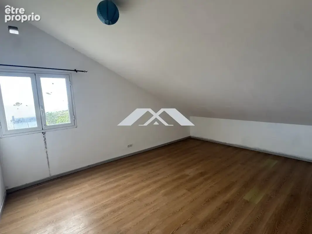 Maison 110 m² à Saint-Louis  - photo 8