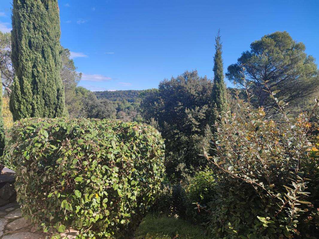 Maison à BAGNOLS-SUR-CEZE