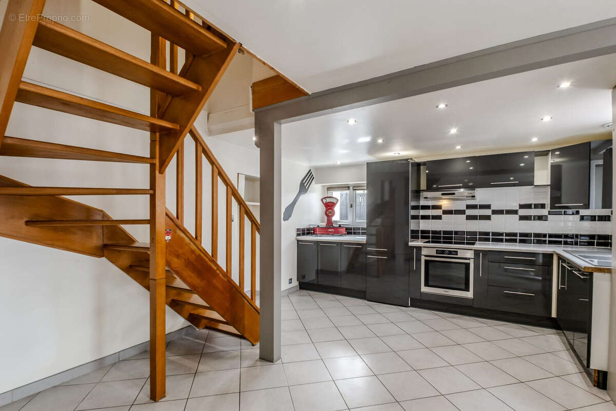 Maison 54 m² à Vetraz-Monthoux  - photo 2