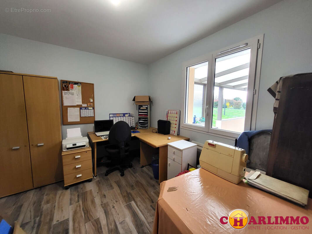 Maison à SAINT-JUNIEN