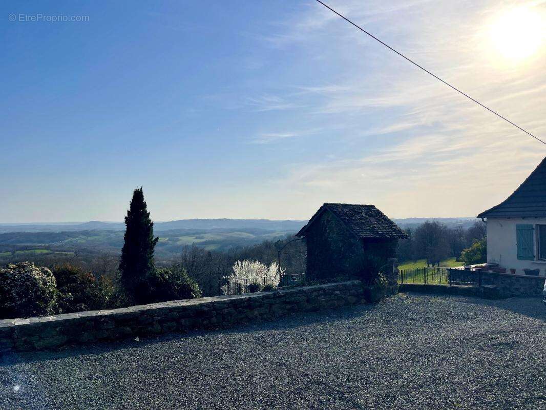 Maison à LASCAUX
