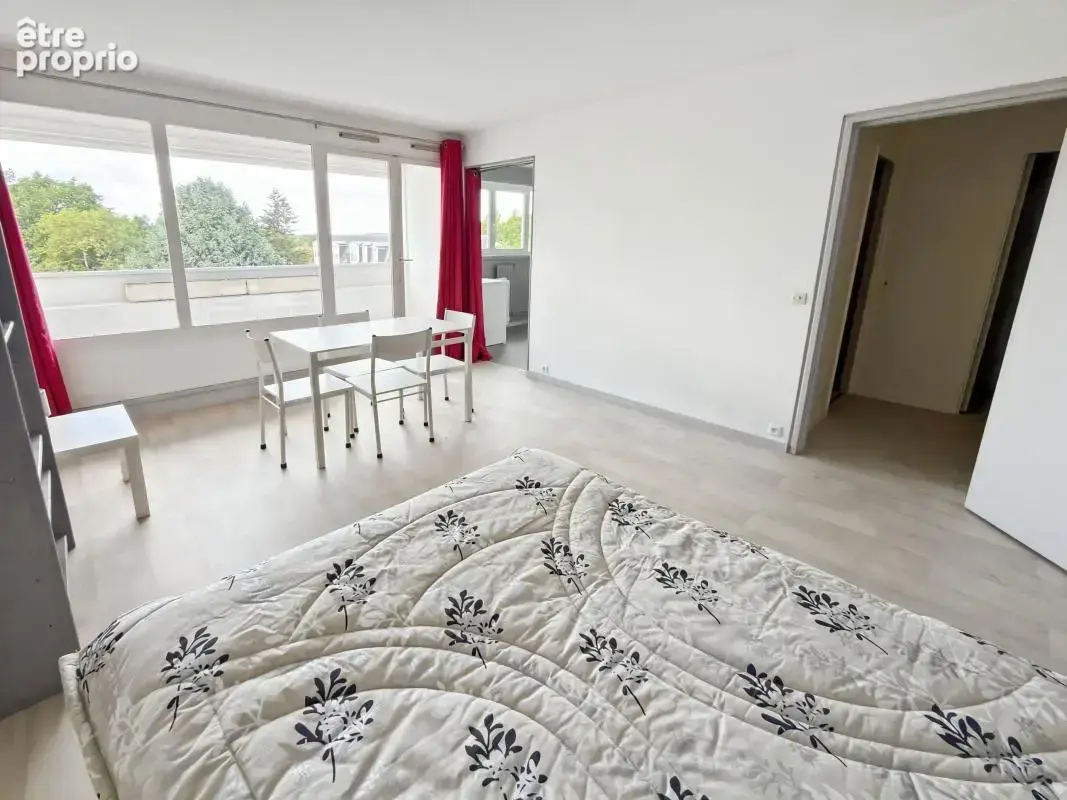 Appartement à OLIVET