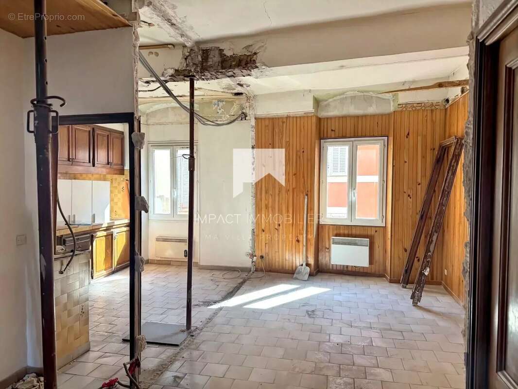 Appartement à HYERES