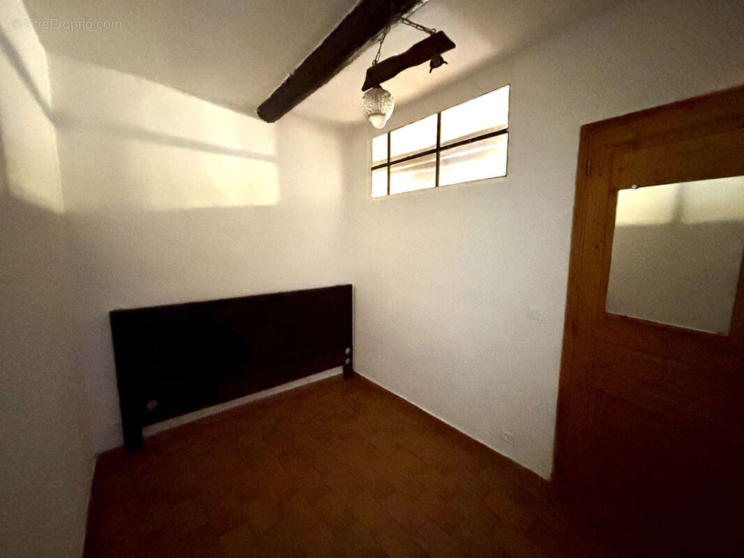 Appartement à PEILLE