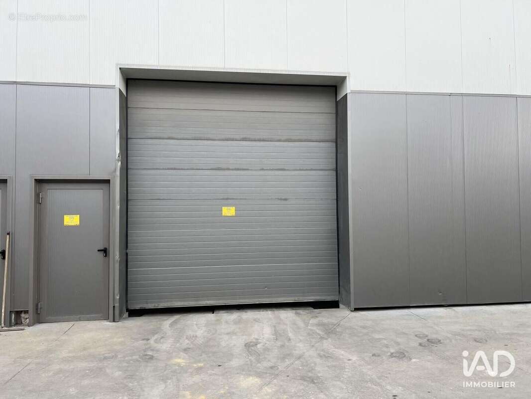 Photo 2 - Commerce à BRIE-COMTE-ROBERT