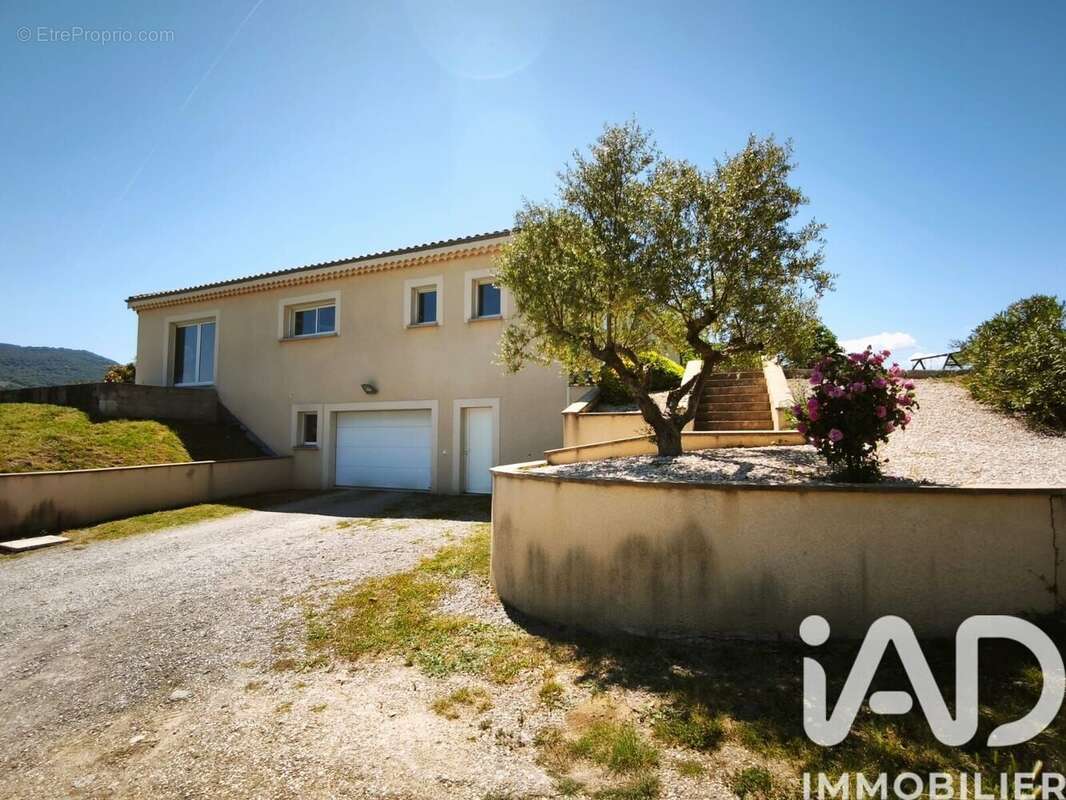 Photo 2 - Maison à CHOMERAC