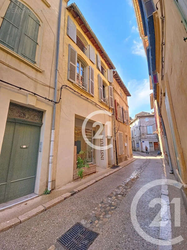 Autre à TARASCON