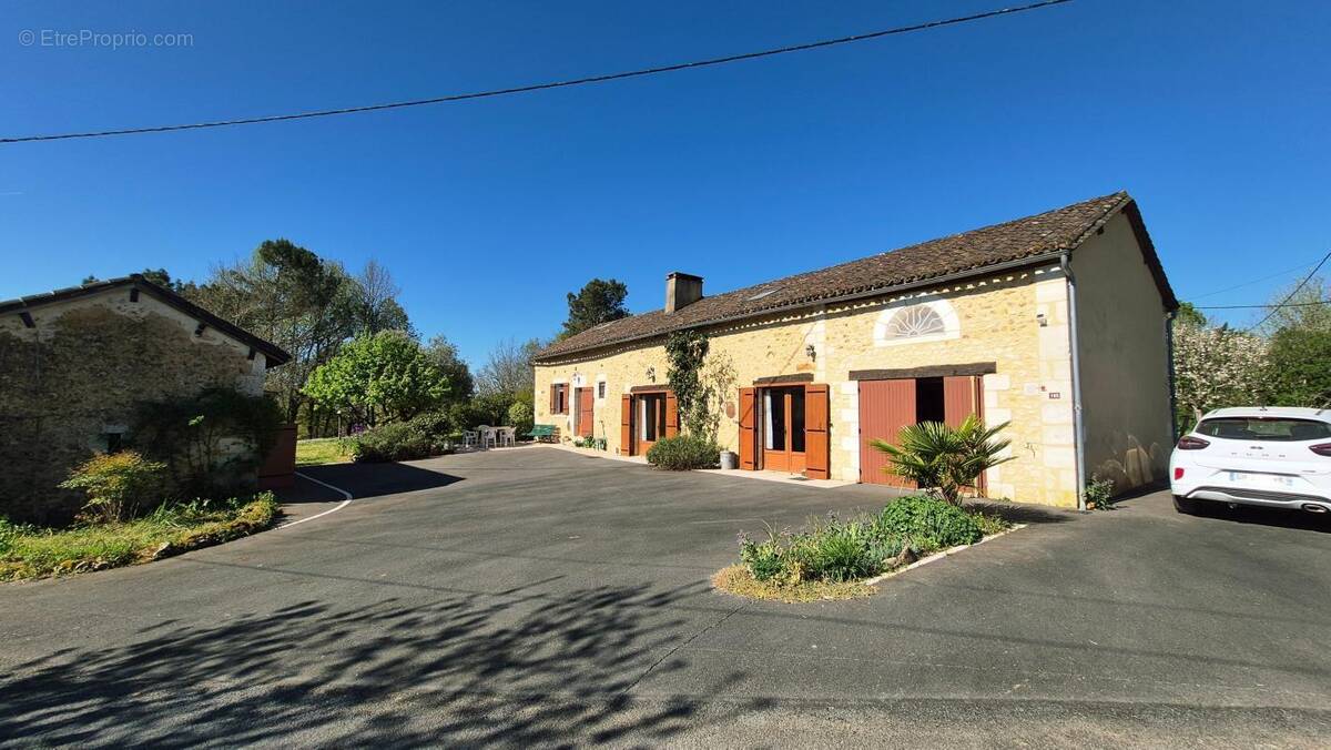 Maison à BEAUREGARD-ET-BASSAC